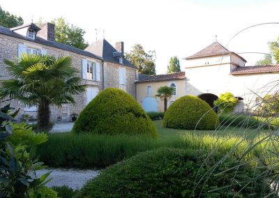 Cour facade