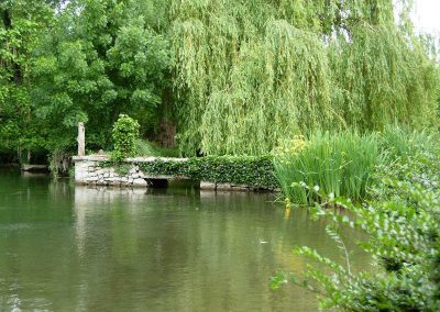 Petit pont de pierre